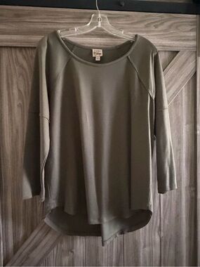 Como Vintage Olive Green Relaxed Scoop Neck Sweatshirt